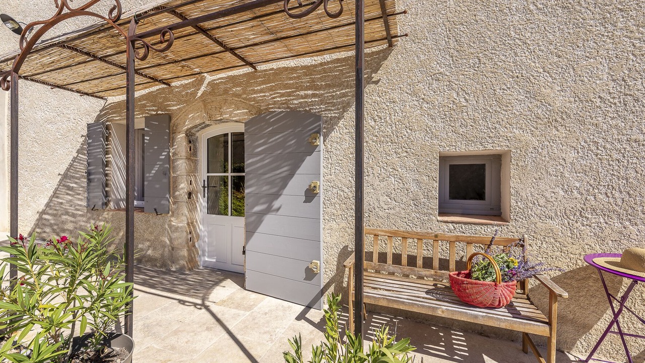 Photo of Patio Balcony in Moustiers-Sainte-Marie