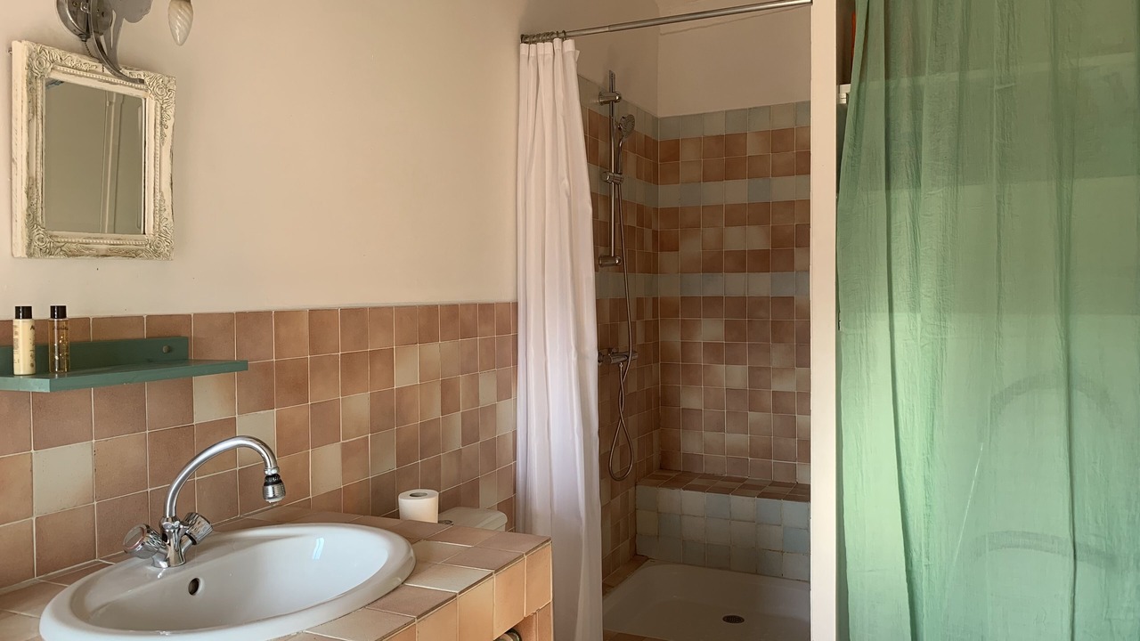 Photo of Bathroom in Lagorce