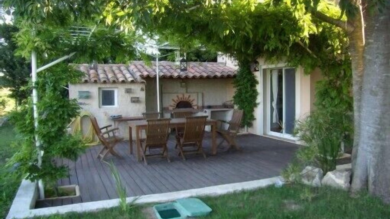 Photo of Outdoor in Raphele-les-Arles