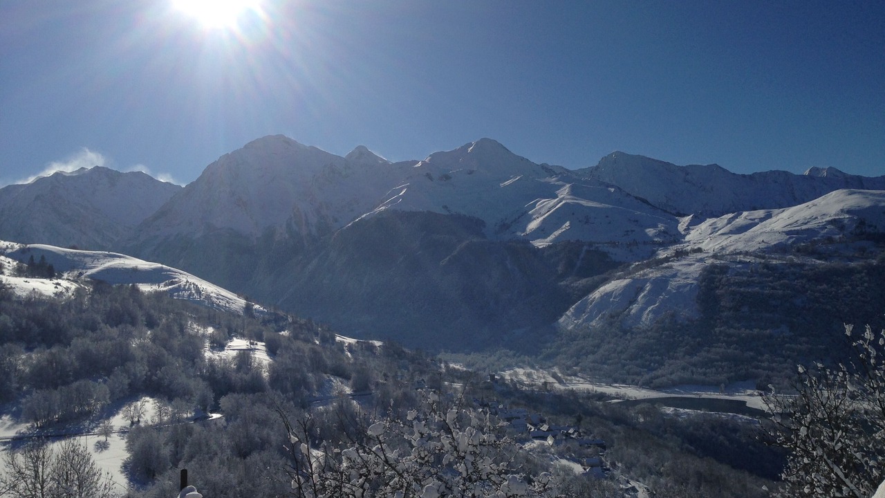 Photo of Others in Mont