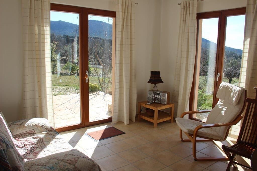 Photo of Livingroom in Roche-Saint-Secret