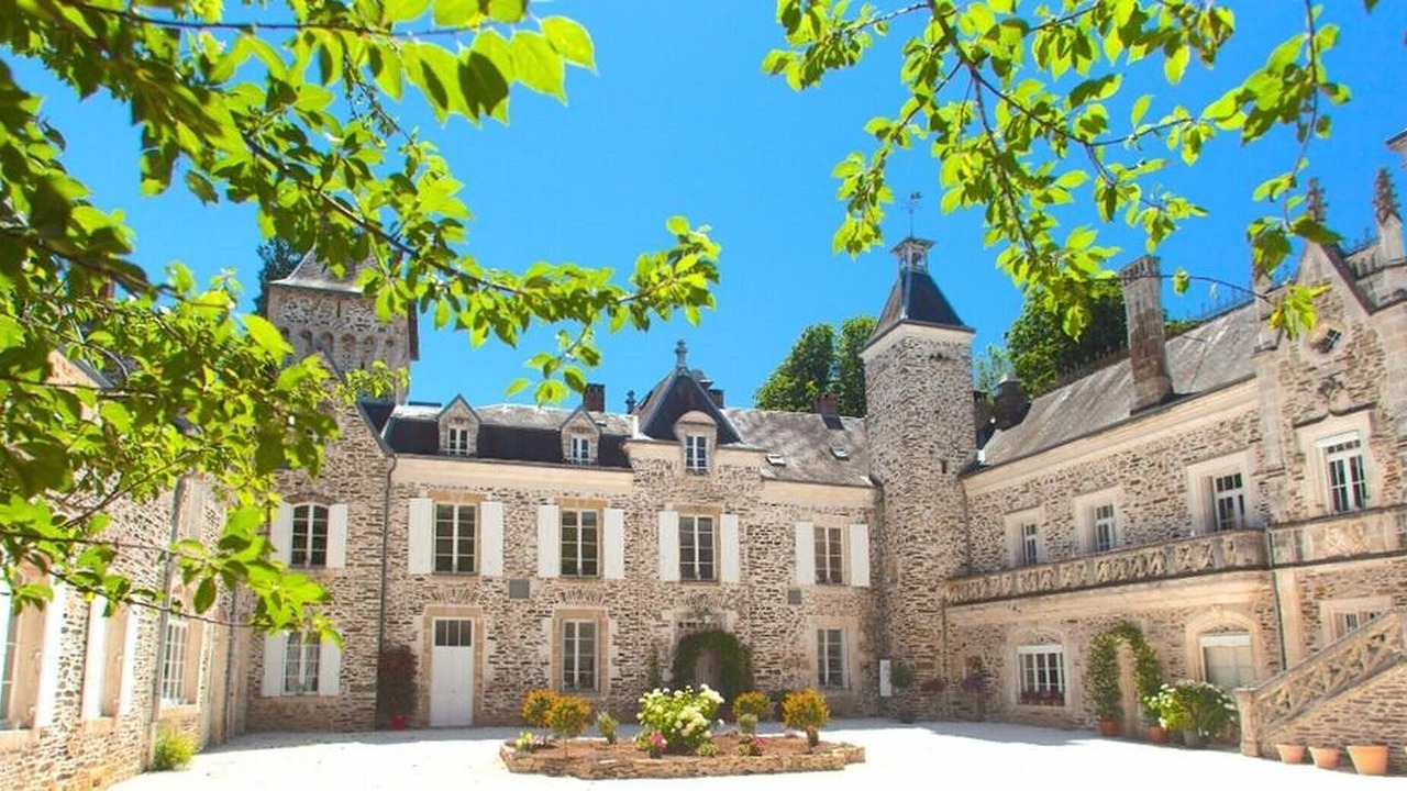 Photo of Outdoor in Saint-Priest-les-Fougeres