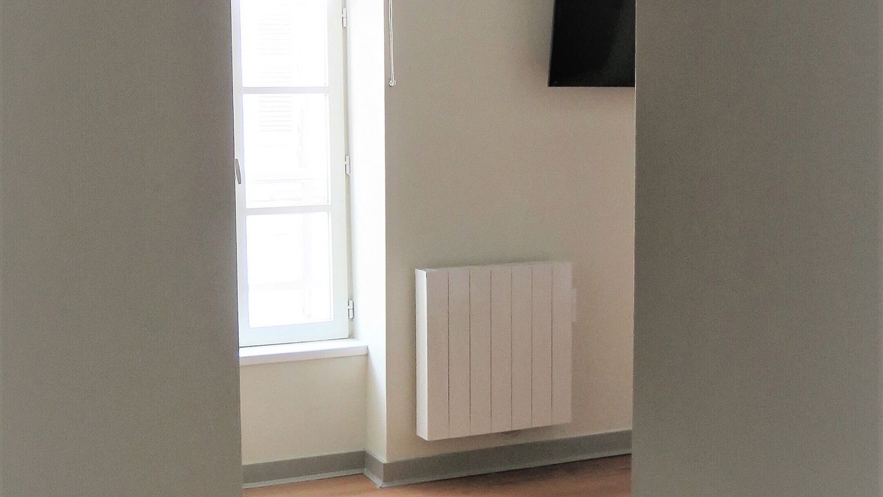 Photo of Bedroom in La Rochelle City Centre