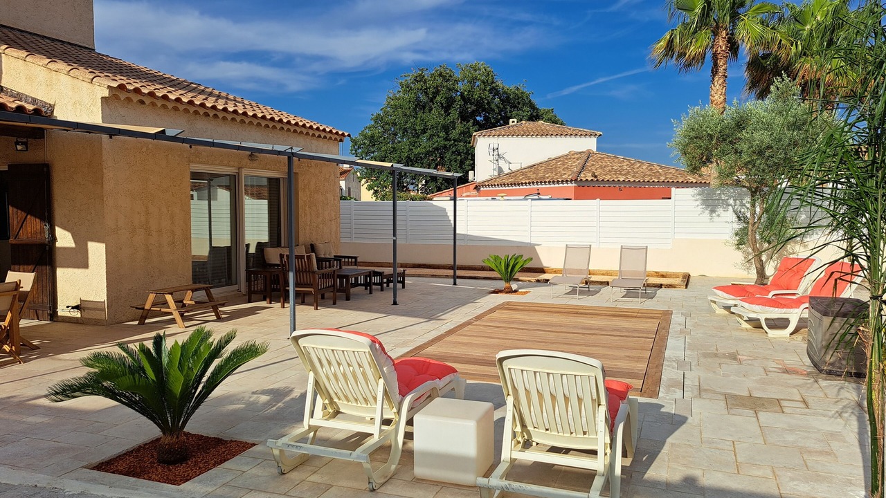 Photo of Patio Balcony in La Garde
