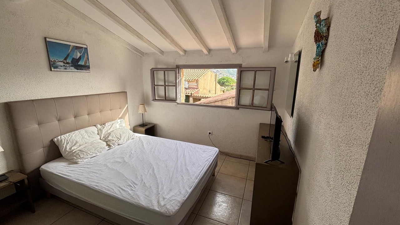 Photo of Bedroom in Residences du Golfe de Lava