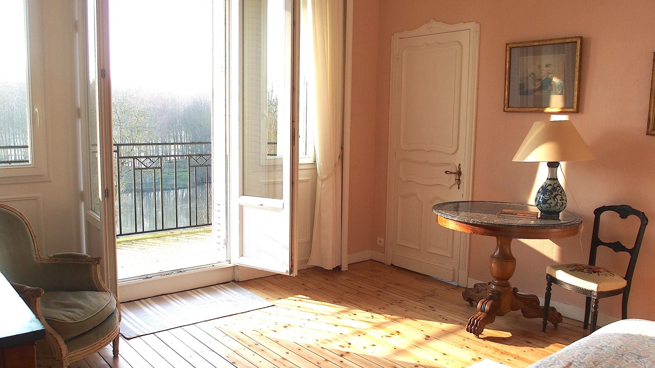Photo of Bedroom in Seiches-sur-le-Loir