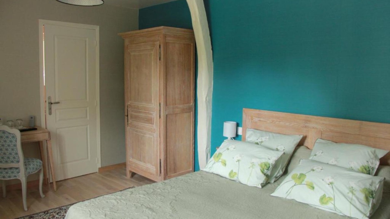 Photo of Bedroom in Huisseau-sur-Cosson