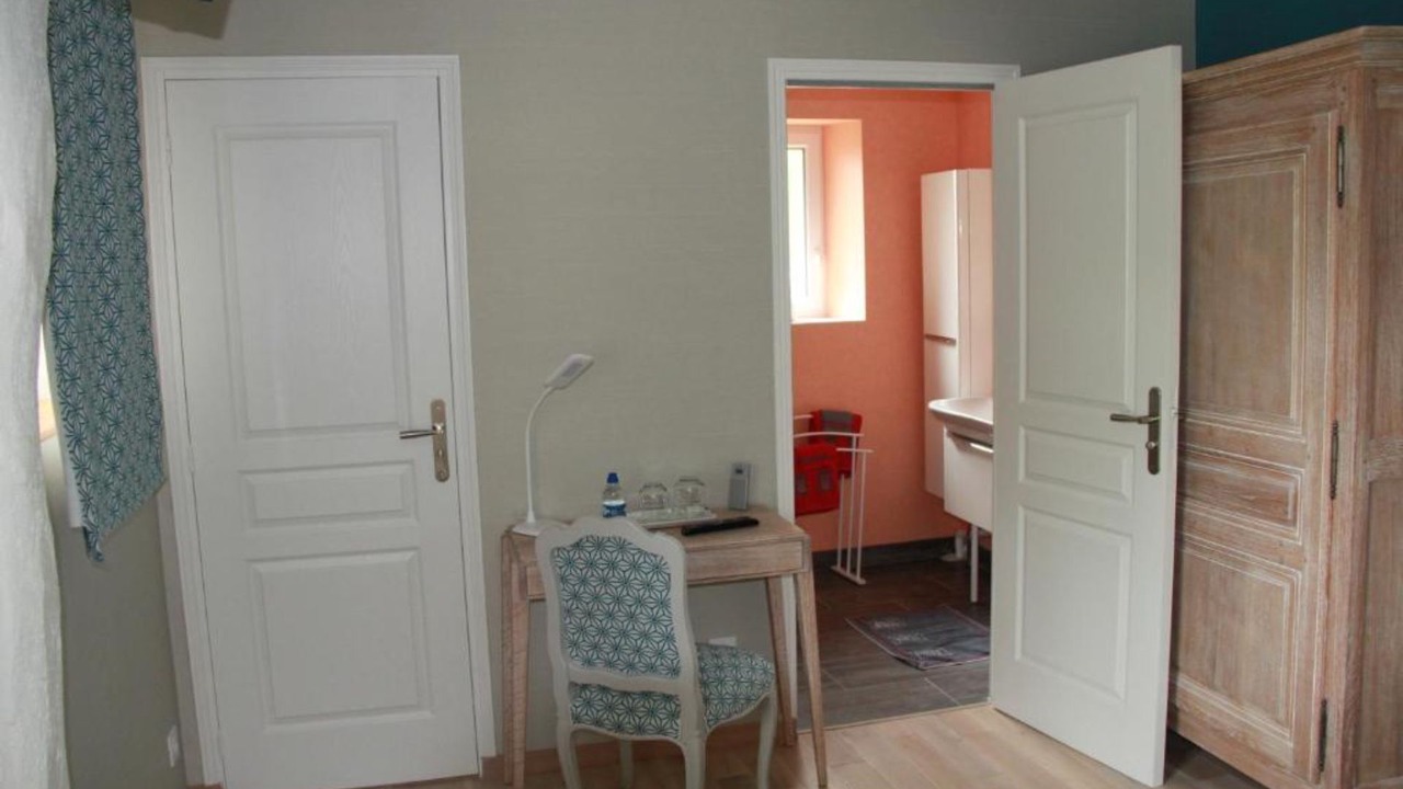 Photo of Others in Huisseau-sur-Cosson