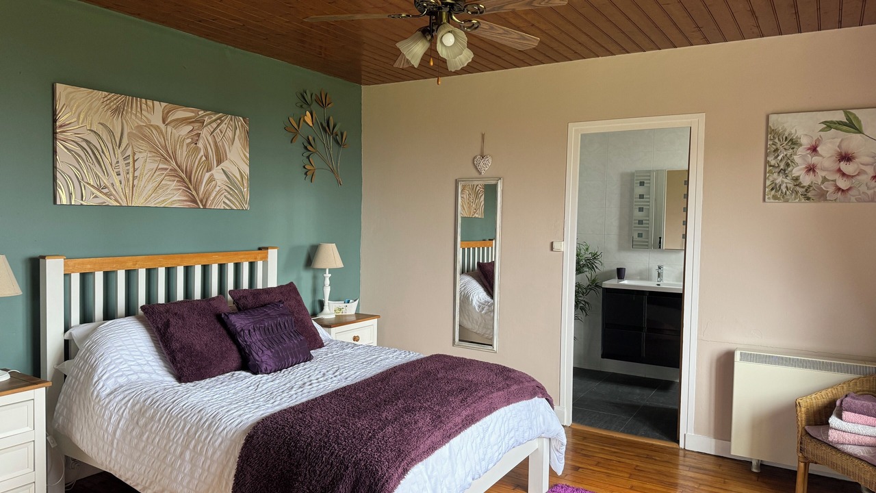 Photo of Bedroom in Pre-en-Pail