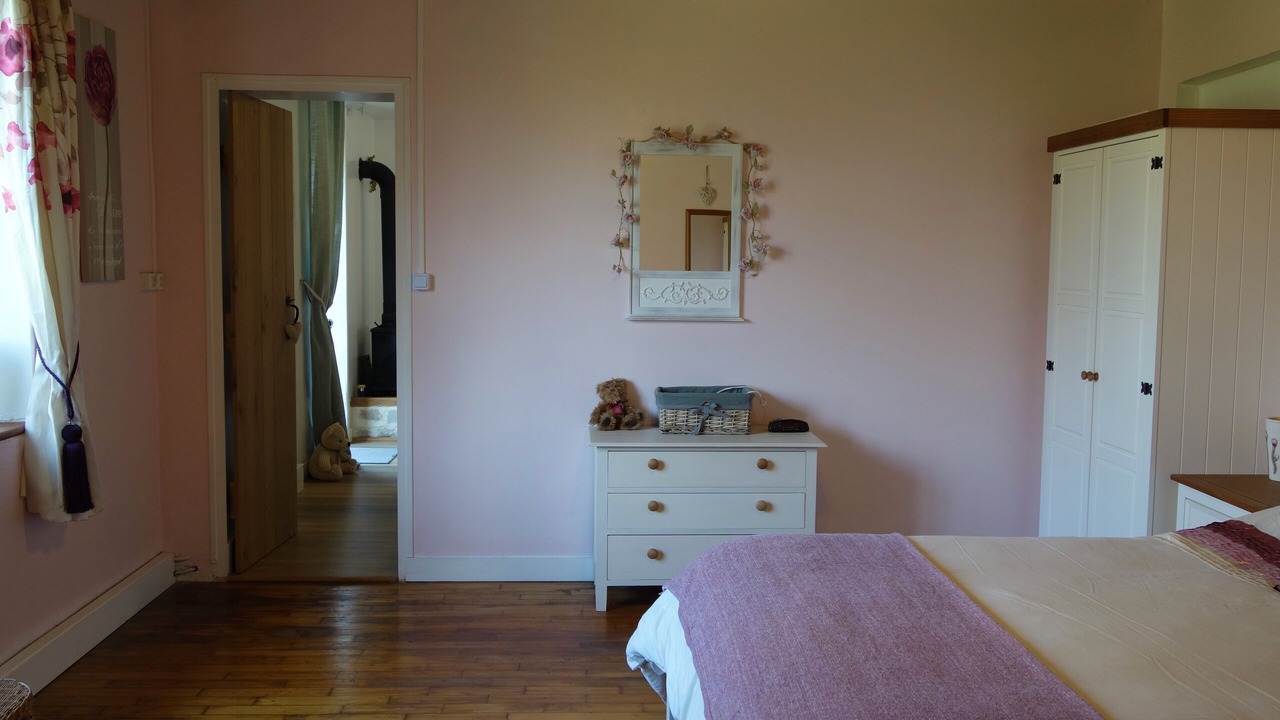 Photo of Bedroom in Pre-en-Pail