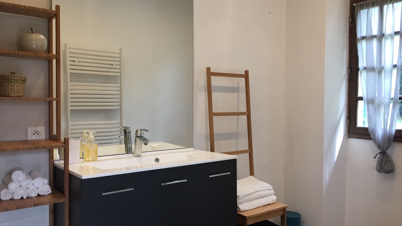 Photo of Bathroom in Beuzeville