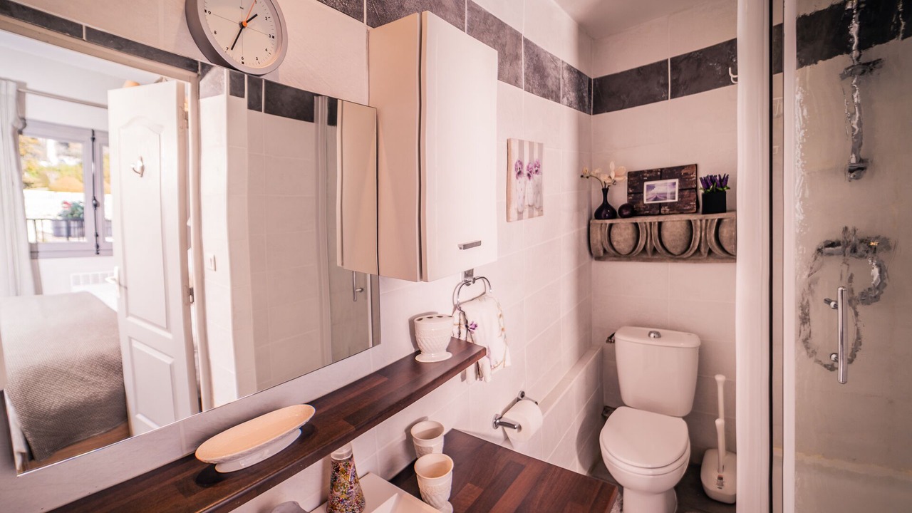 Photo of Bathroom in Vaison-la-Romaine