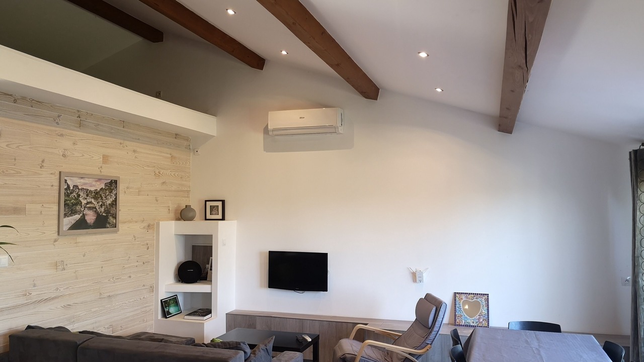 Photo of Livingroom in Sampzon