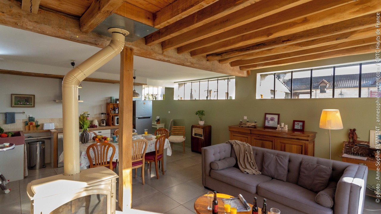 Photo of Livingroom in Noyant-et-Aconin