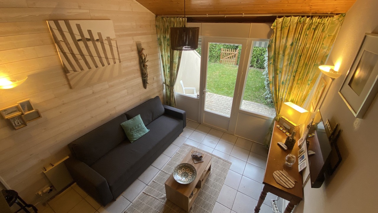 Photo of Livingroom in Saint-Julien-en-Born
