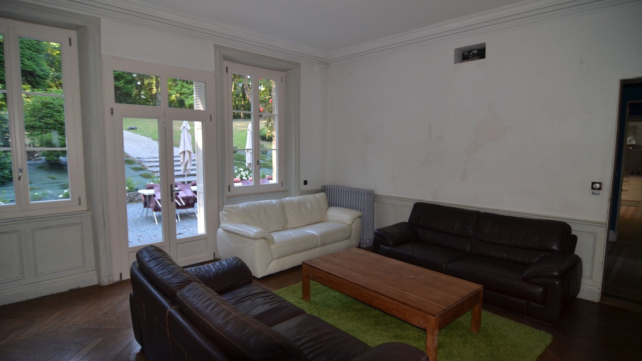 Photo of Livingroom in Saint-Ouen-de-Thouberville