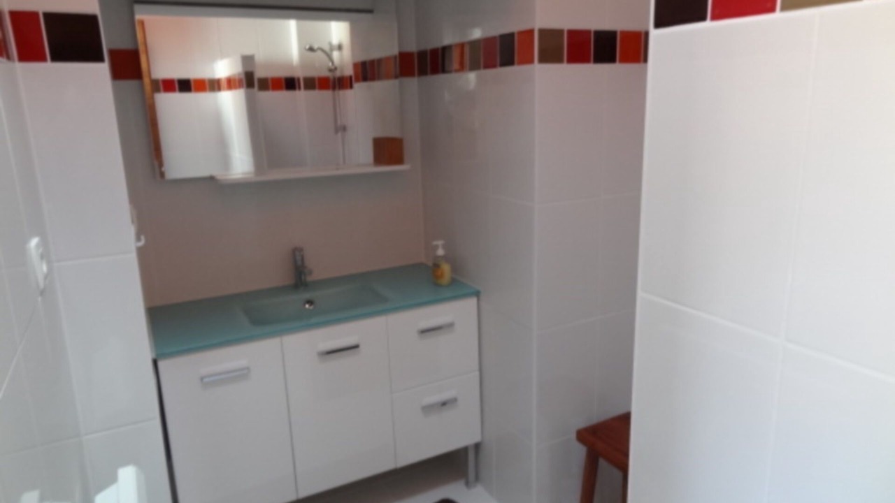 Photo of Bathroom in Aytre