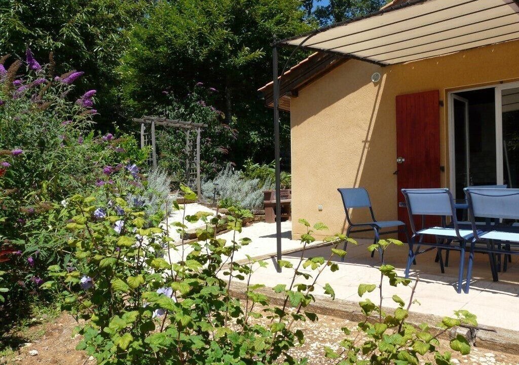 Photo of Patio Balcony in Pays-de-Belves