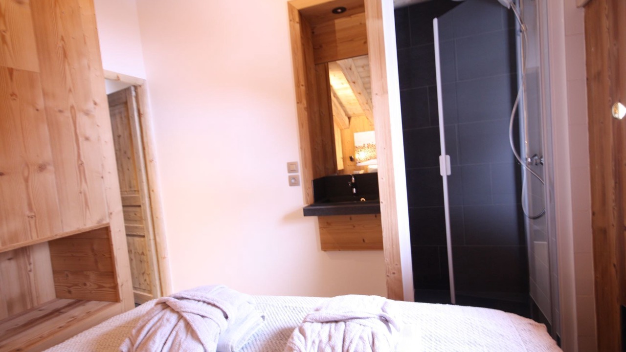 Photo of Bathroom in Le Bettaix