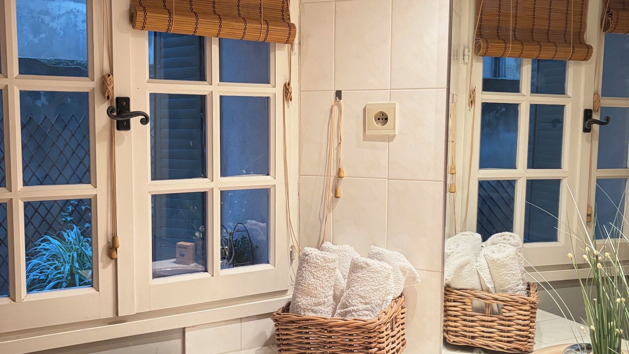 Photo of Bathroom in Avignon City Centre