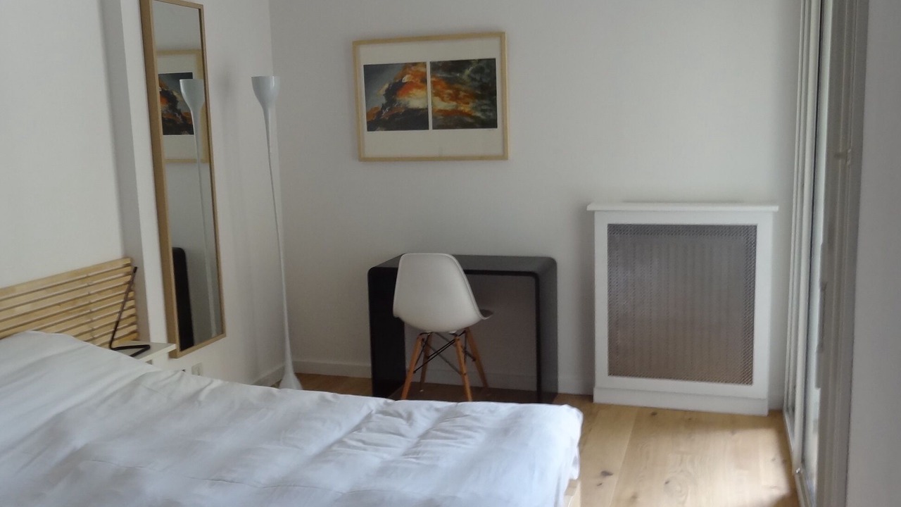 Photo of Bedroom in Antigone
