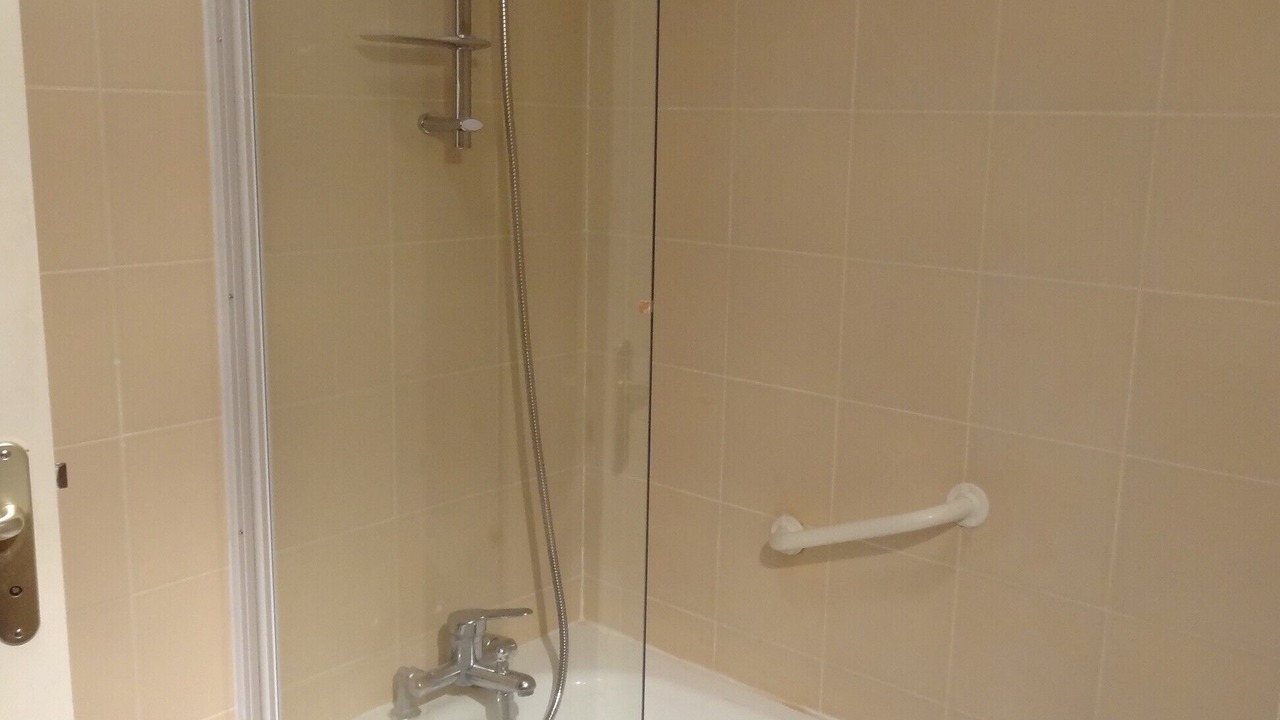 Photo of Bathroom in Antigone