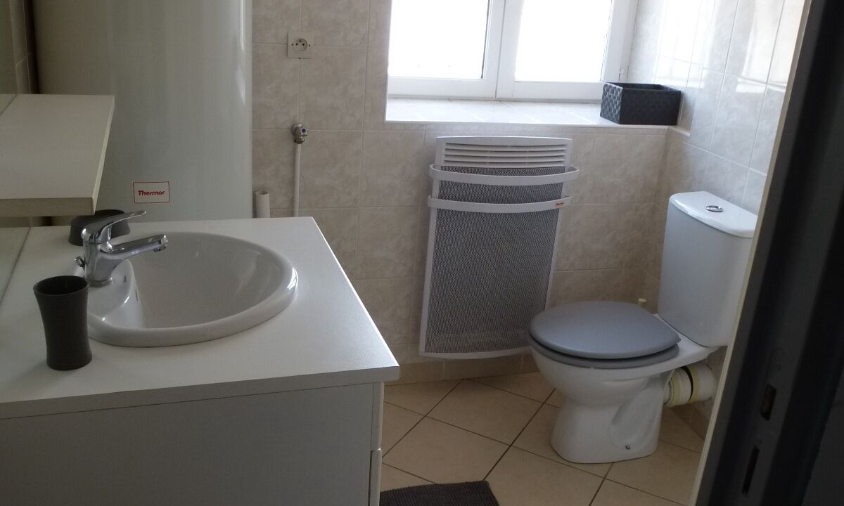 Photo of Bathroom in La Rochelle City Centre