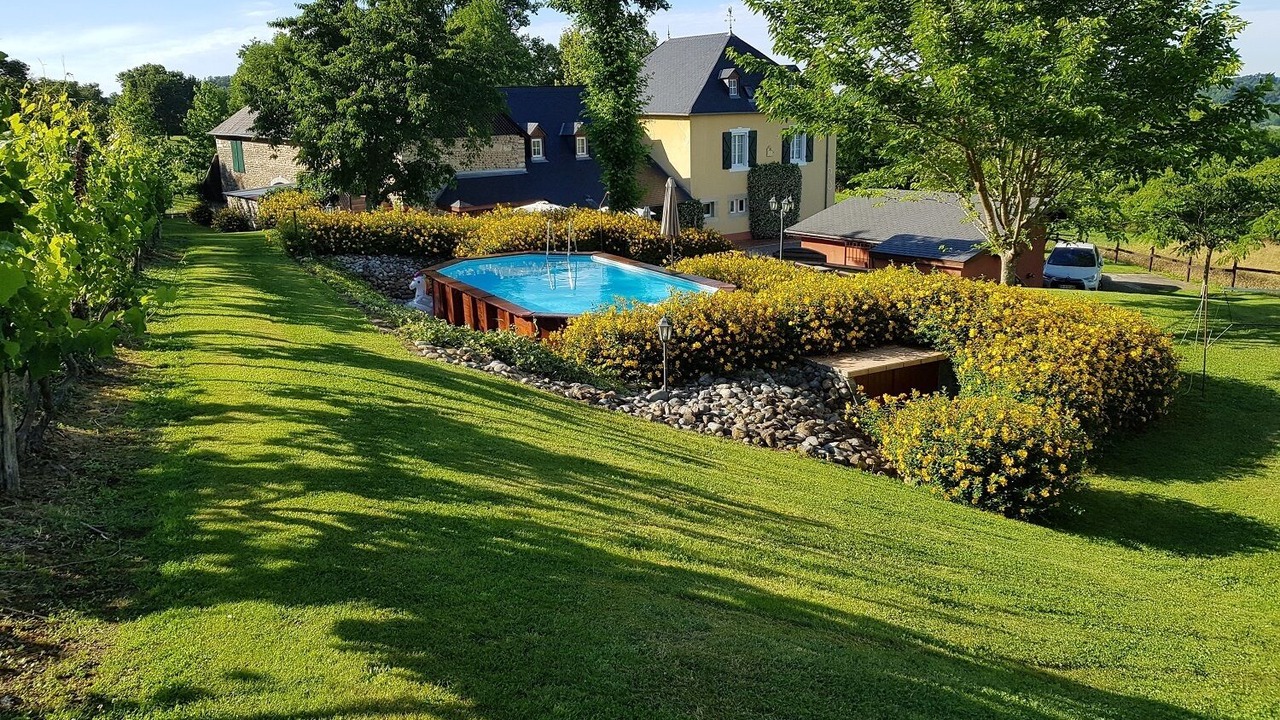 Photo of Outdoor in Monein