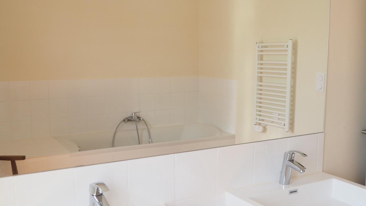 Photo of Bathroom in Azay-le-Brule