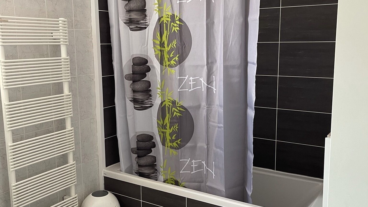 Photo of Bathroom in Puilboreau