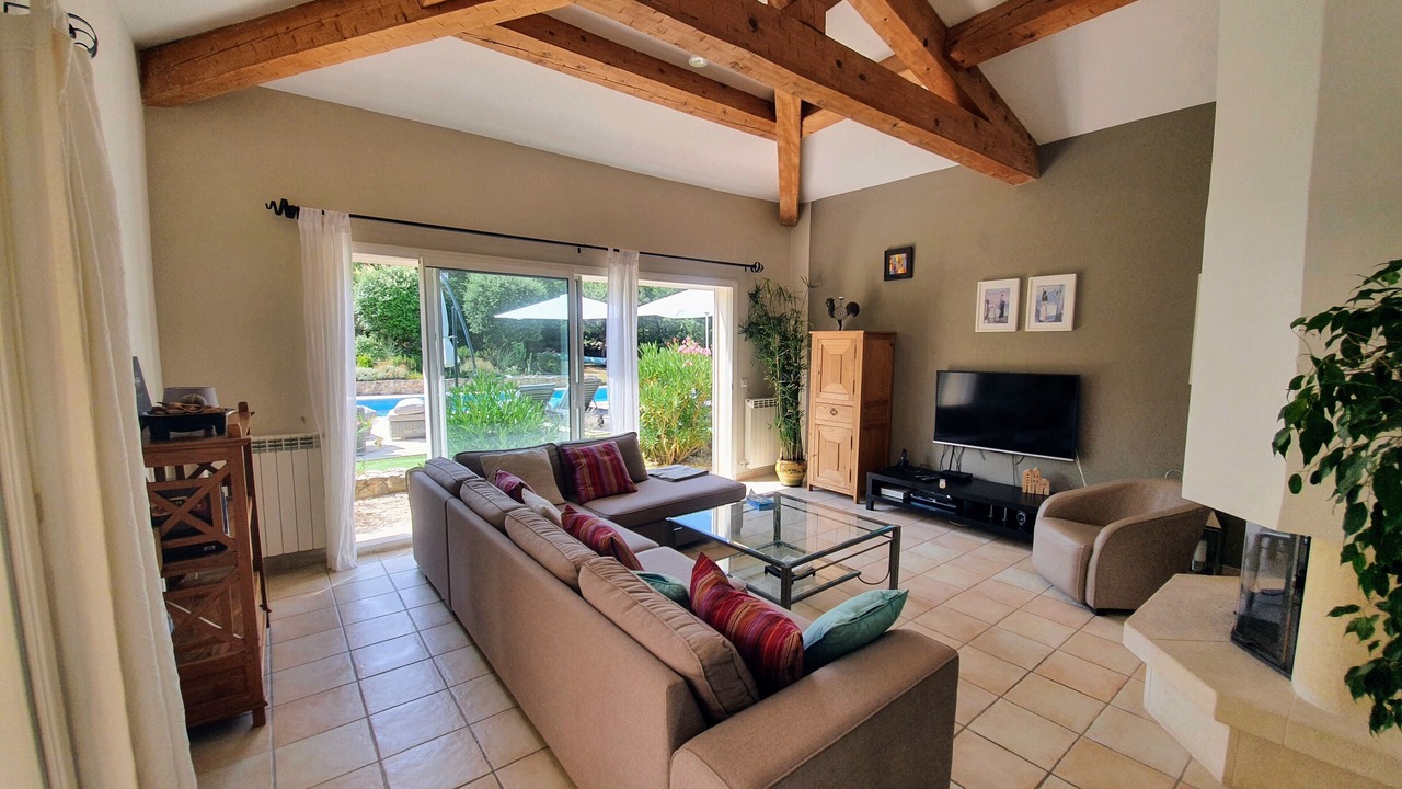 Photo of Livingroom in Forcalqueiret