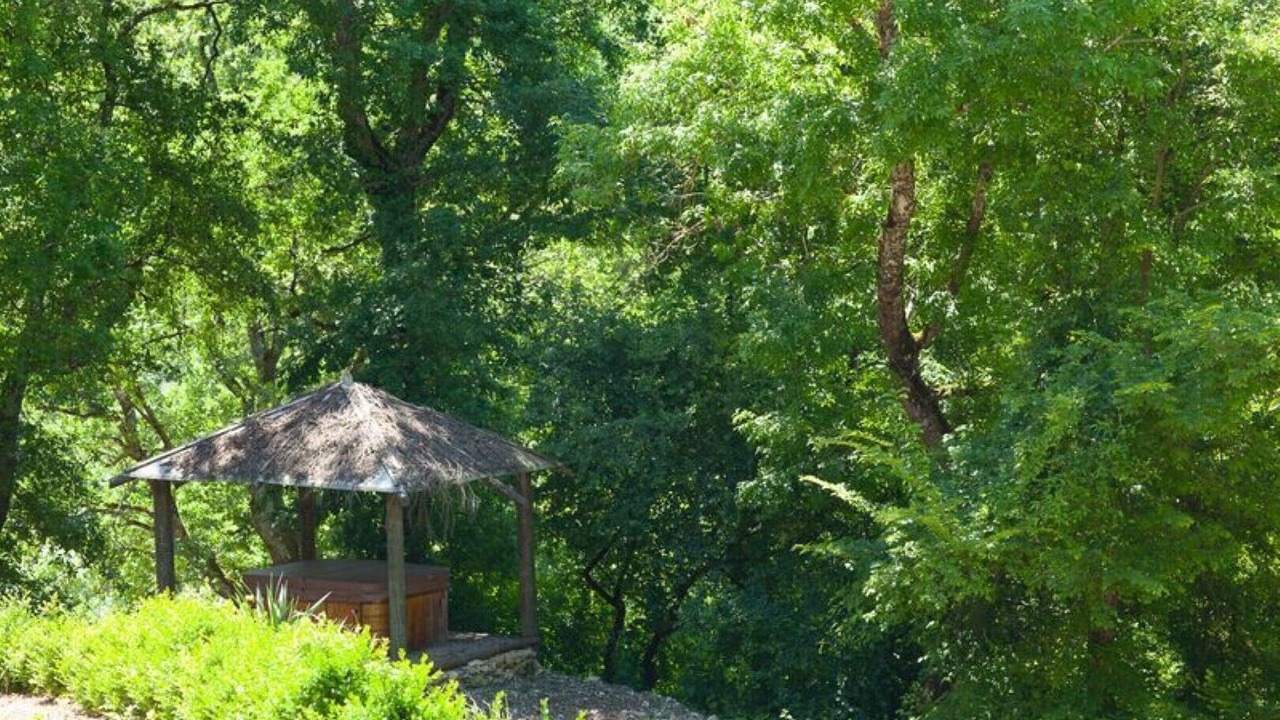 Photo of Outdoor in Pons