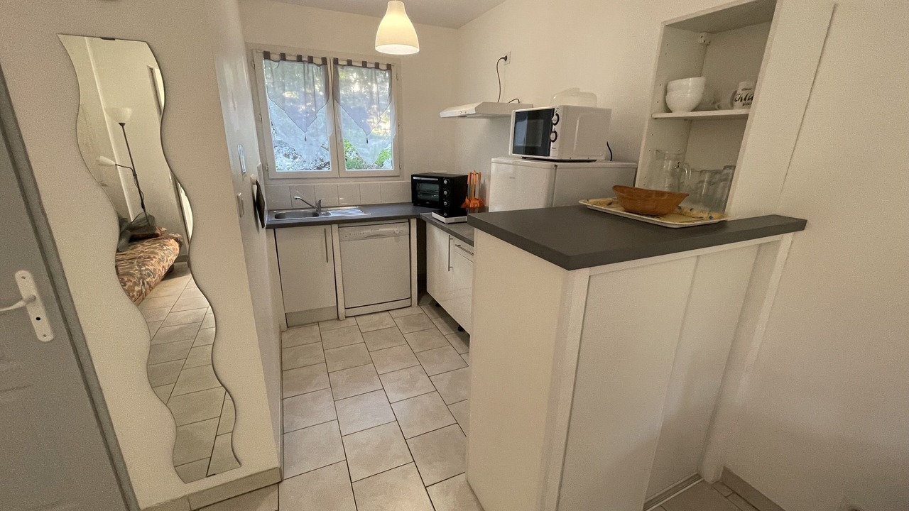 Photo of Kitchen in Saint Alban Auriolles