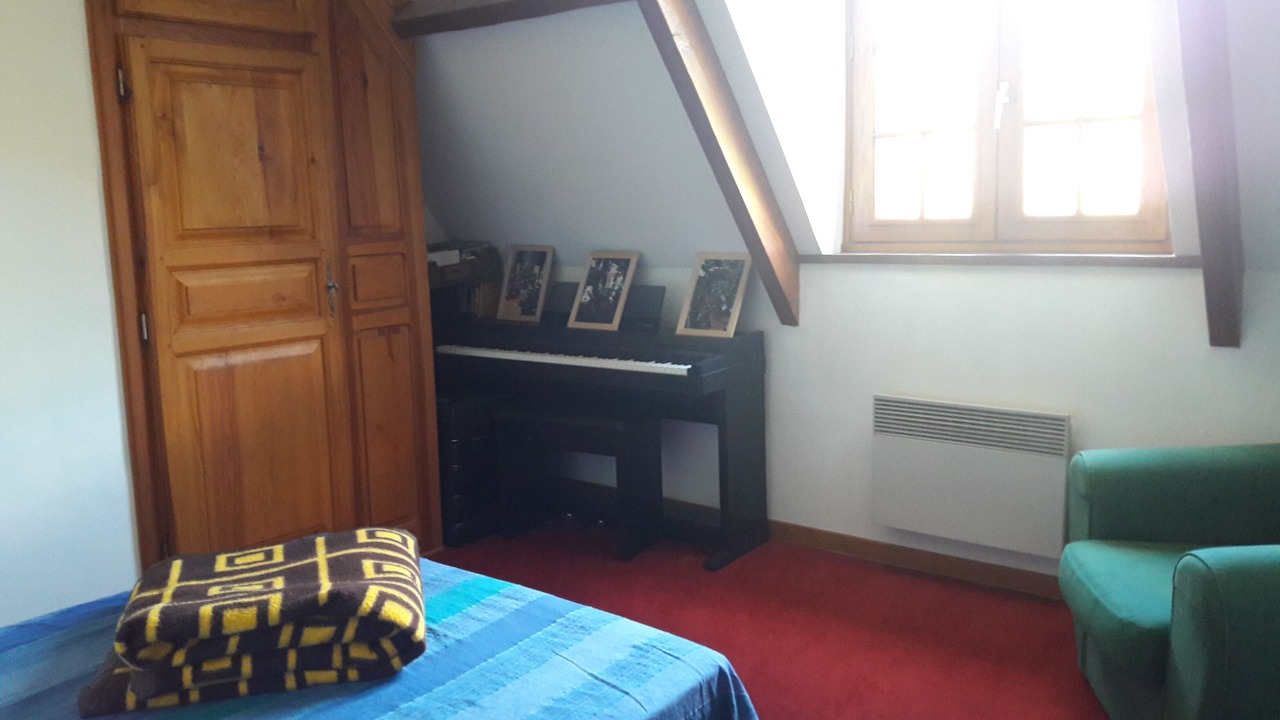 Photo of Bedroom in Fiquefleur-Equainville