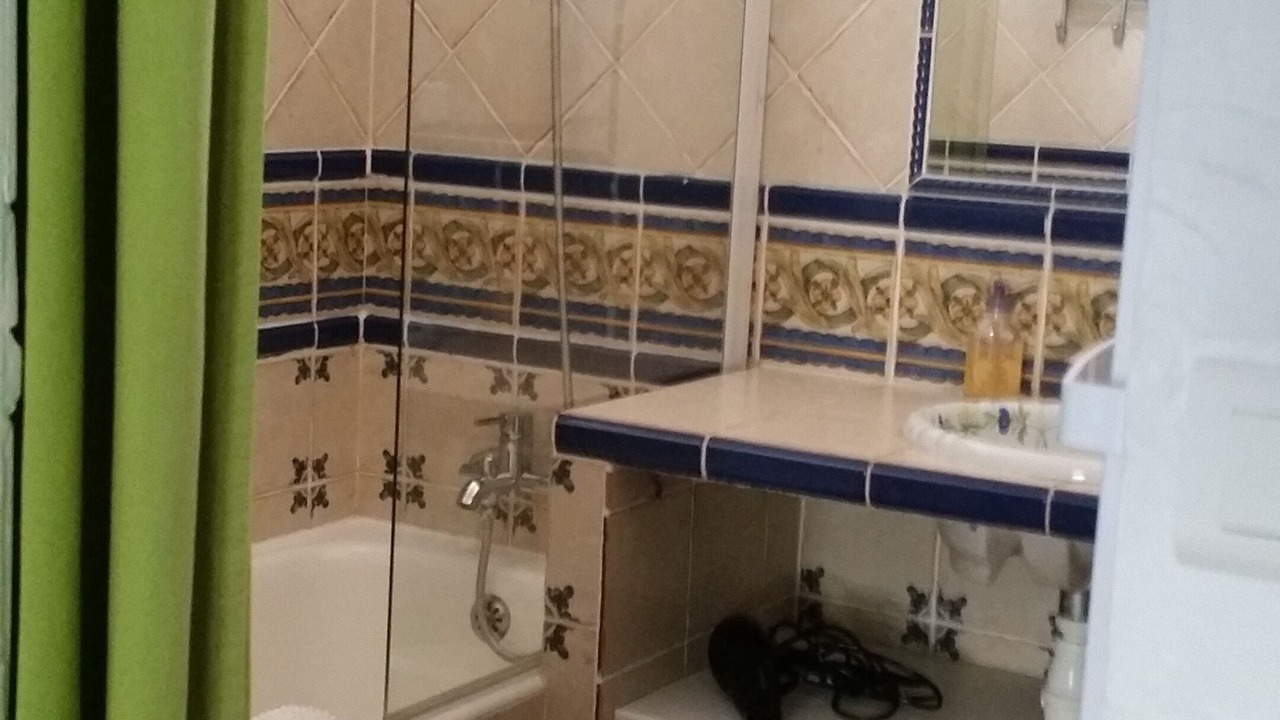 Photo of Bathroom in Saumane-de-Vaucluse