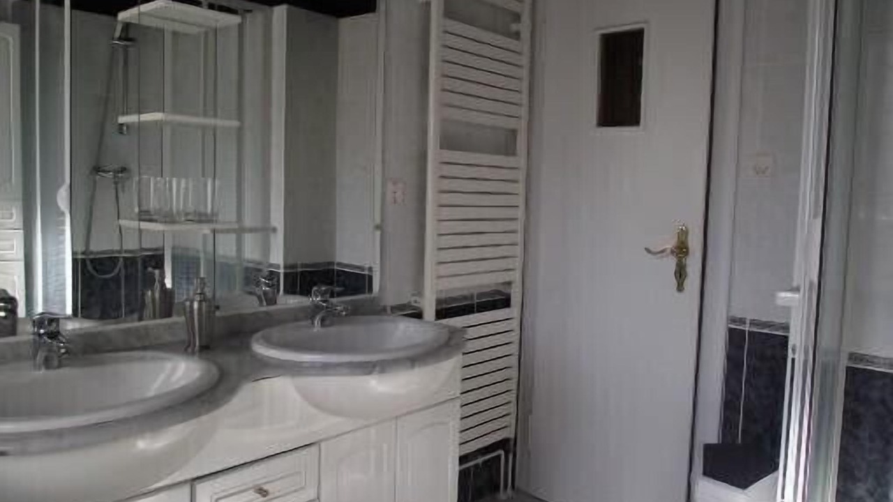 Photo of Bathroom in Saint Joseph/Mittelharth