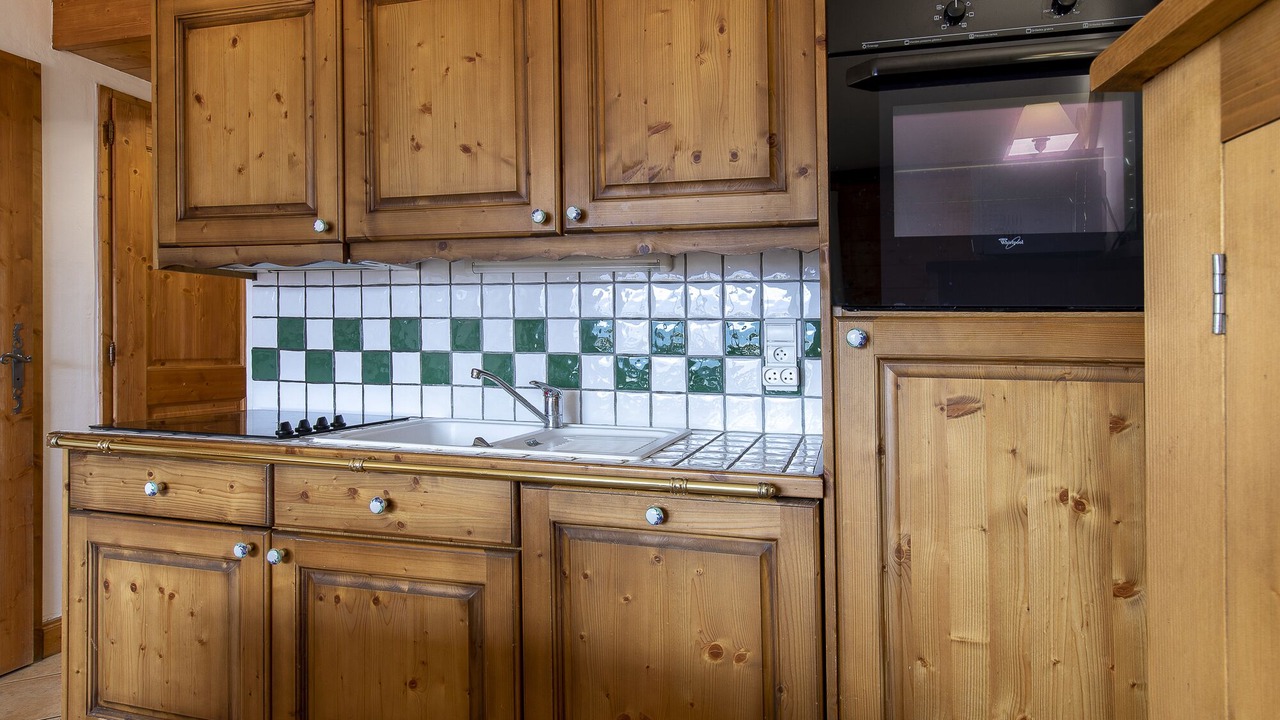 Photo of Kitchen in Arc-1800