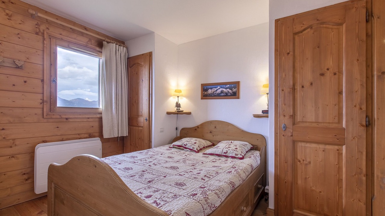 Photo of Bedroom in Arc-1800