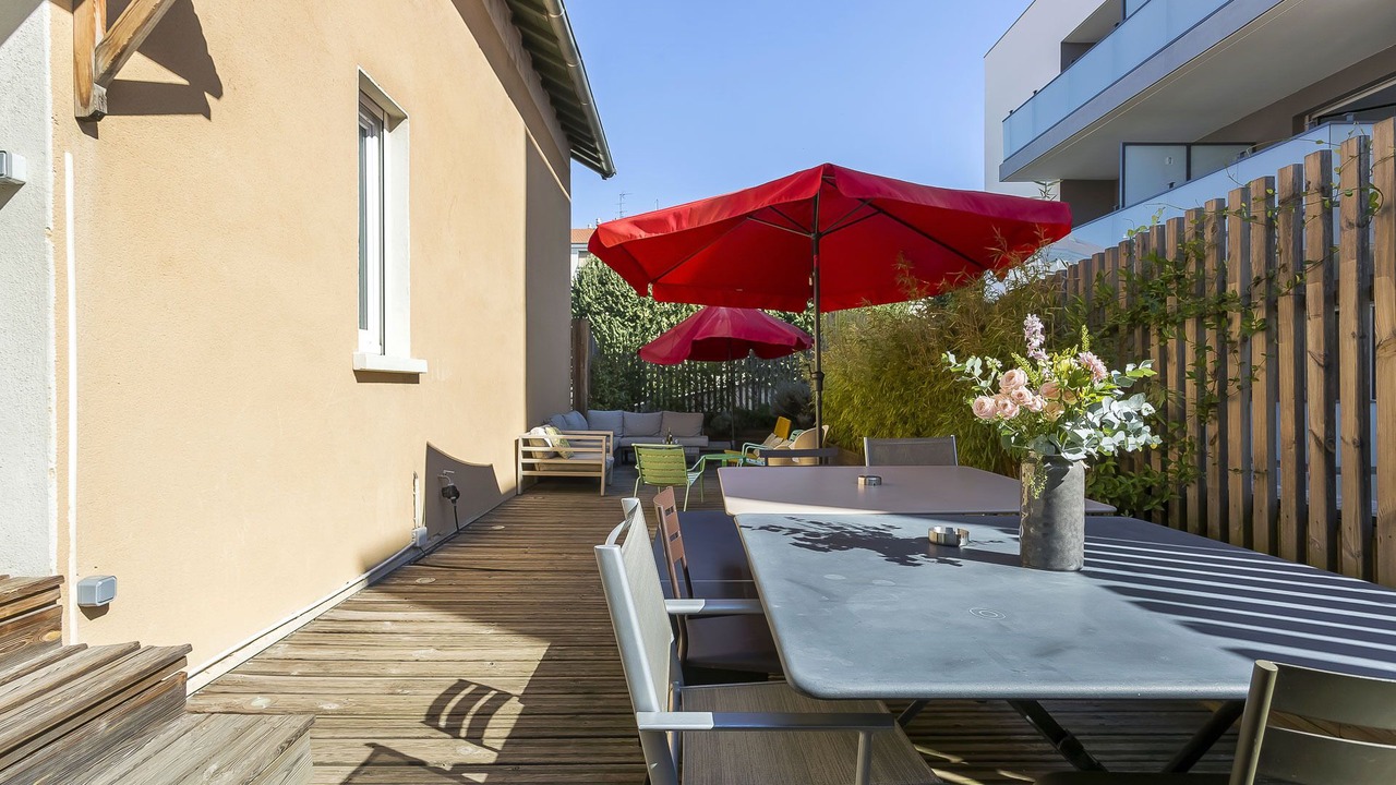 Photo of Outdoor in Zola - Pressense