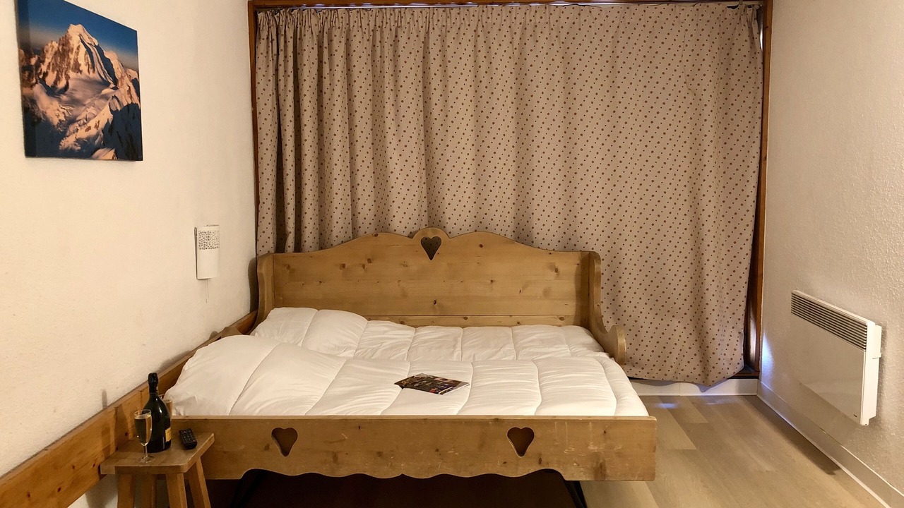 Photo of Bedroom in Arc-1800