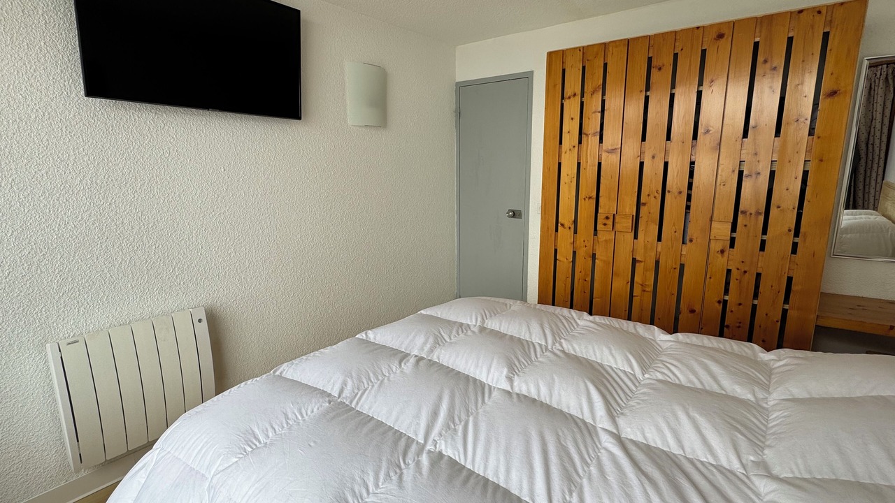Photo of Bedroom in Arc-1800