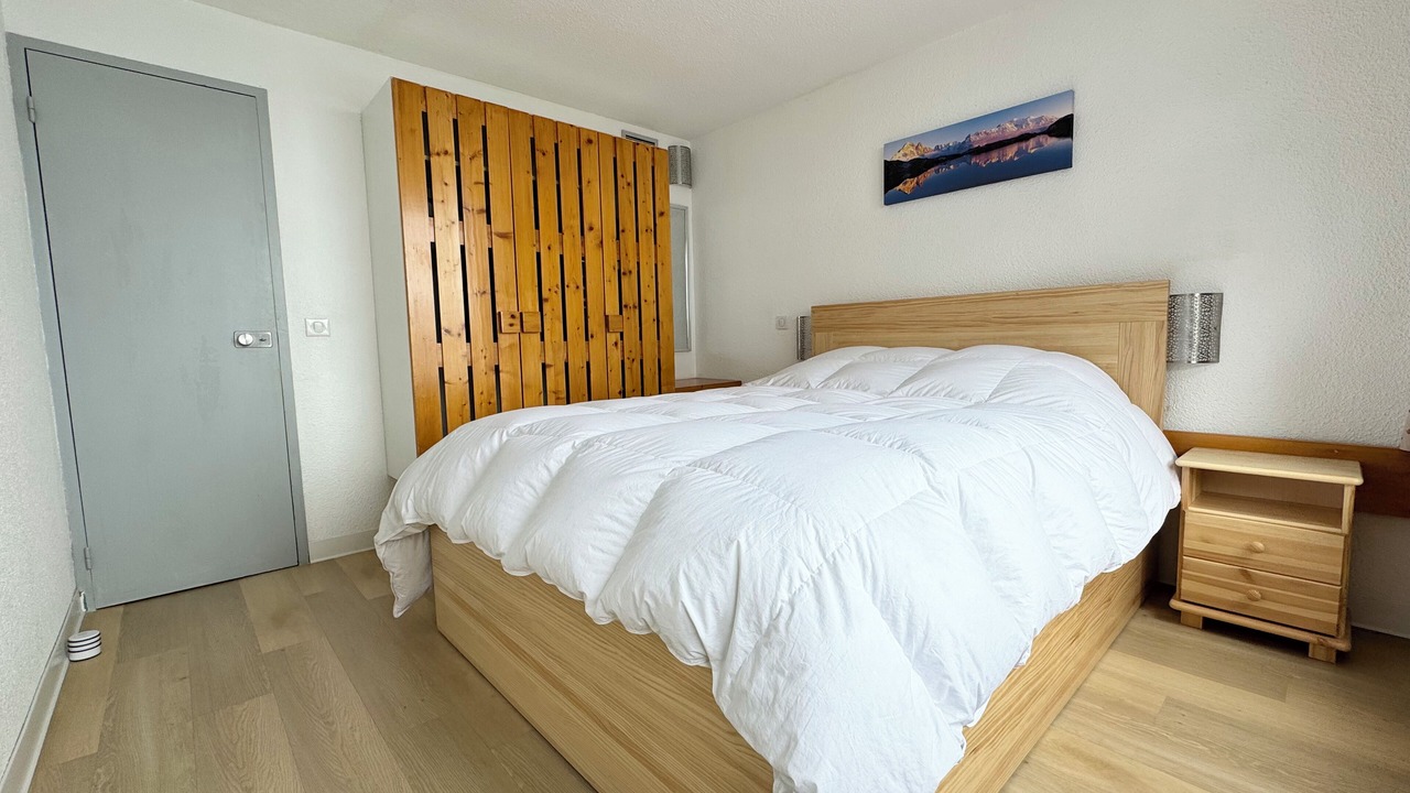 Photo of Bedroom in Arc-1800