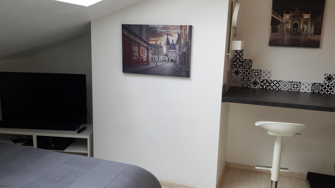 Photo of Bedroom in Saint Nicolas - Charles III - Ville vieille - Trois Maisons - Leopold