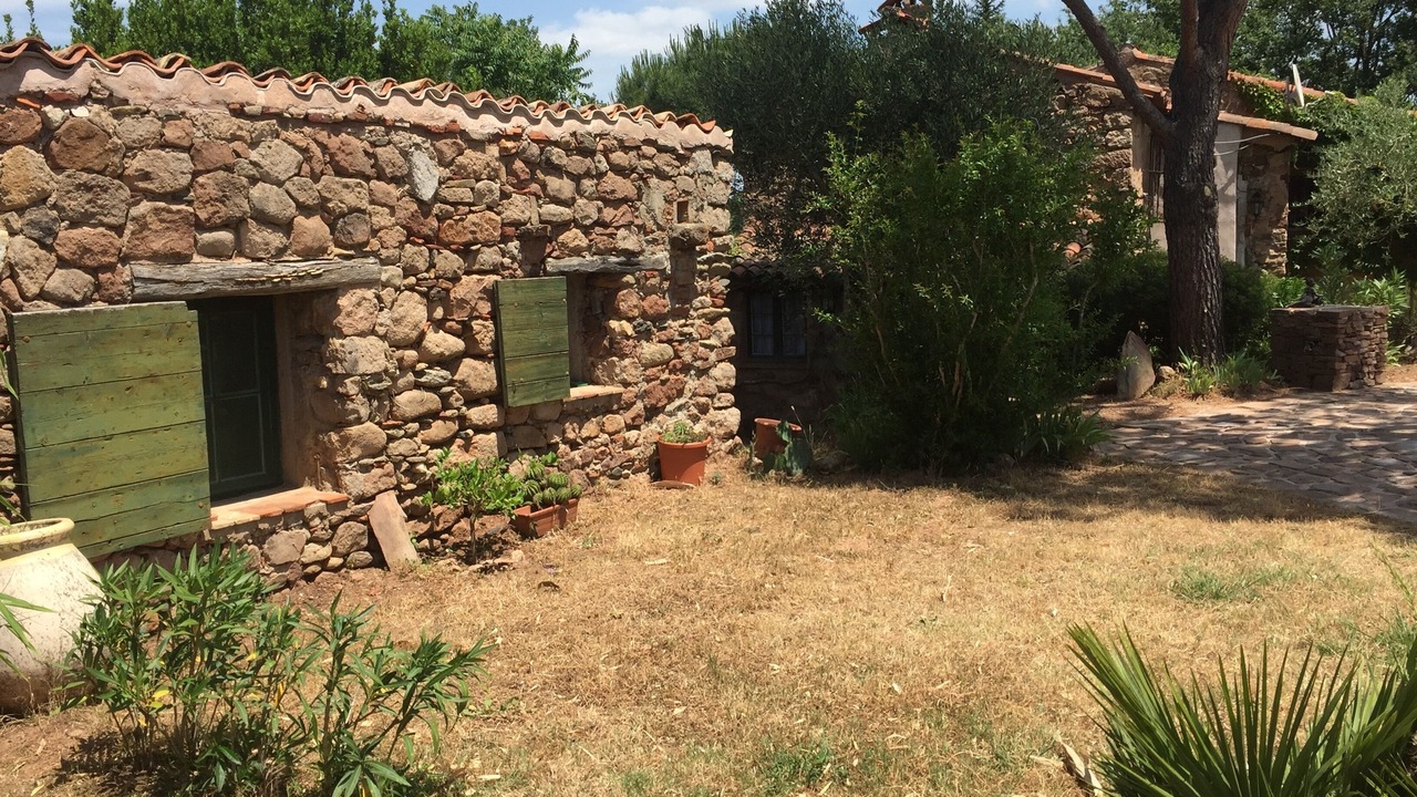 Photo of Outdoor in Les Mayons