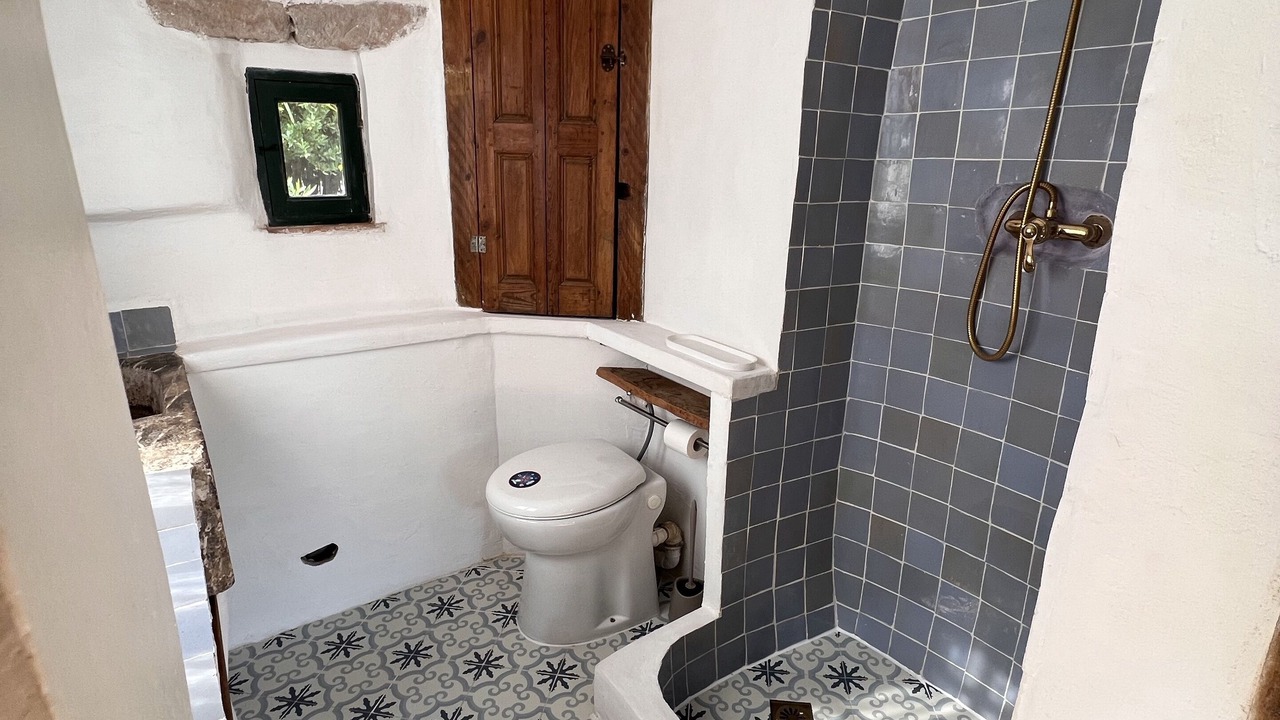 Photo of Bathroom in Les Mayons