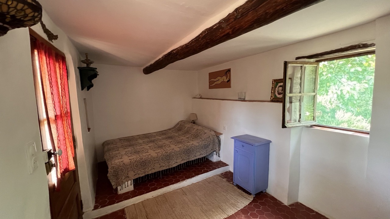 Photo of Bedroom in Les Mayons
