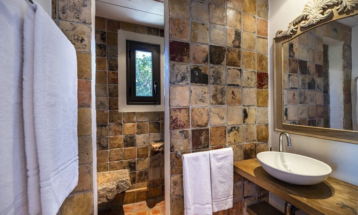 Photo of Bathroom in Bonifacio