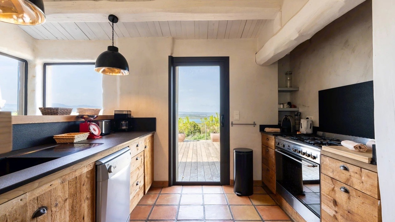 Photo of Kitchen in Bonifacio