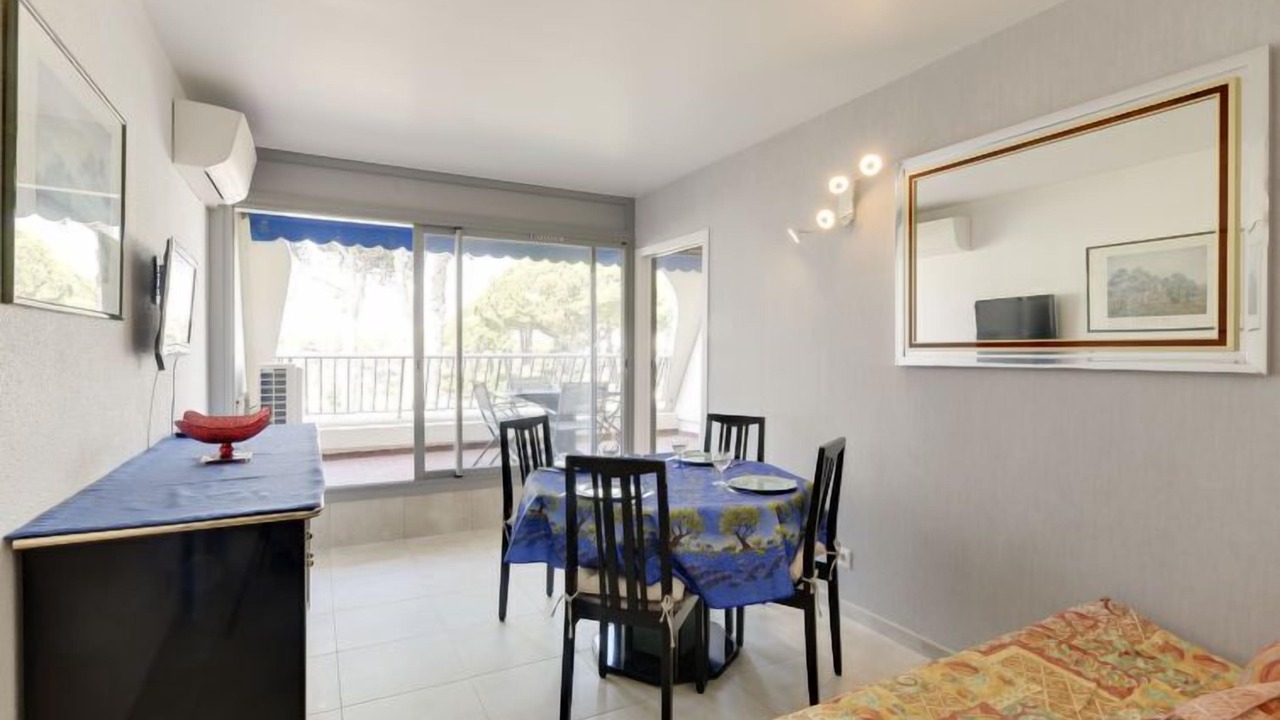 Photo of Livingroom in Le Grau-Du-Roi
