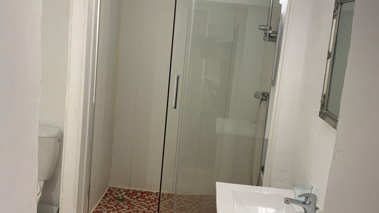 Photo of Bathroom in 7th Arrondissement